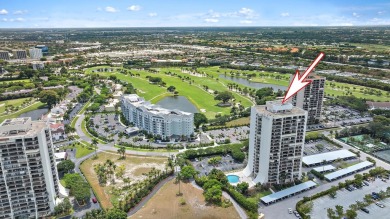 MOTIVATED SELLER! Welcome to the Lincoln Tower, this 3 bed, 2 on The President Country Club in Florida - for sale on GolfHomes.com, golf home, golf lot