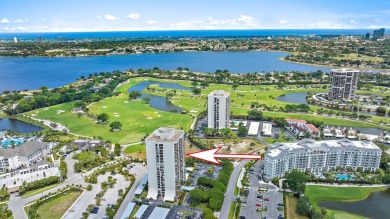 MOTIVATED SELLER! Welcome to the Lincoln Tower, this 3 bed, 2 on The President Country Club in Florida - for sale on GolfHomes.com, golf home, golf lot