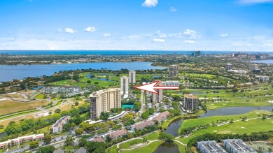 MOTIVATED SELLER! Welcome to the Lincoln Tower, this 3 bed, 2 on The President Country Club in Florida - for sale on GolfHomes.com, golf home, golf lot