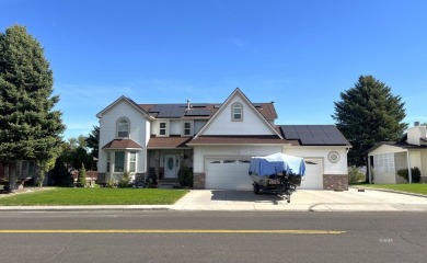 Located on the 2nd hole of the Ruby View Golf Course, this on Ruby View Golf Course in Nevada - for sale on GolfHomes.com, golf home, golf lot