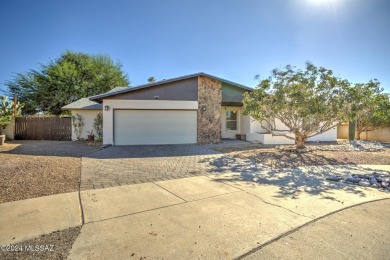 Range price $315,000 to $335,000. Seller will accept or counter on Rolling Hills Golf Course in Arizona - for sale on GolfHomes.com, golf home, golf lot