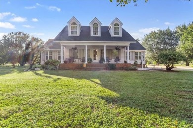 Welcome to this beautiful 4-bedroom, 3-bathroom home located on on Piankatank River Golf Club in Virginia - for sale on GolfHomes.com, golf home, golf lot