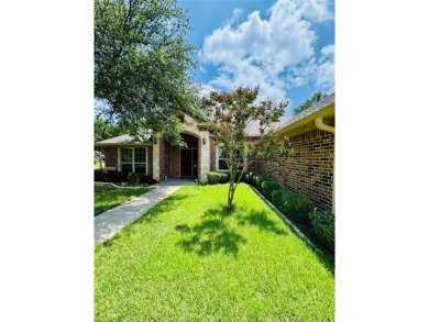 Welcome to 16008, a Mark Greer custom home. This beautifully on White Bluff Resort - Old Course in Texas - for sale on GolfHomes.com, golf home, golf lot