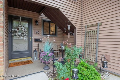 Lakeside location! Renovated and pristine lower-level villa with on Shadow Lake Village in New Jersey - for sale on GolfHomes.com, golf home, golf lot