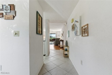 Move-in ready, turn-key 2 bedroom + den, 2 bathroom end-unit on Lehigh Resort Club in Florida - for sale on GolfHomes.com, golf home, golf lot