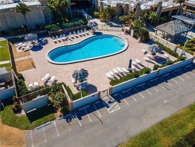 Move-in ready 2 bedroom, 2 bathroom TURNKEY condo with a on Seven Lakes Golf and Tennis Community in Florida - for sale on GolfHomes.com, golf home, golf lot