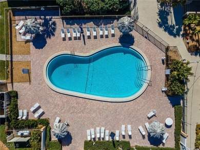 Move-in ready 2 bedroom, 2 bathroom TURNKEY condo with a on Seven Lakes Golf and Tennis Community in Florida - for sale on GolfHomes.com, golf home, golf lot