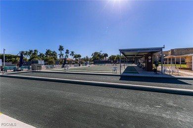 Move-in ready 2 bedroom, 2 bathroom TURNKEY condo with a on Seven Lakes Golf and Tennis Community in Florida - for sale on GolfHomes.com, golf home, golf lot