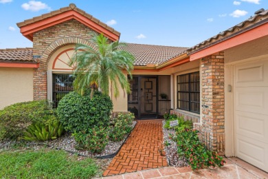 Welcome to this spacious villa in Boynton Beach that offers the on The Links At Boynton Beach - The Family Course in Florida - for sale on GolfHomes.com, golf home, golf lot