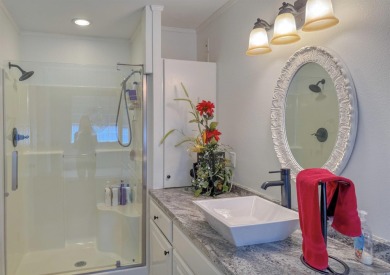 This beautifully updated and meticulously maintained golf course on Magellan Golf Course in Arkansas - for sale on GolfHomes.com, golf home, golf lot