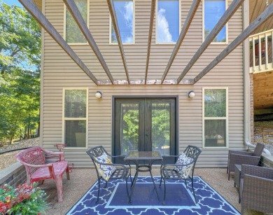 This beautifully updated and meticulously maintained golf course on Magellan Golf Course in Arkansas - for sale on GolfHomes.com, golf home, golf lot