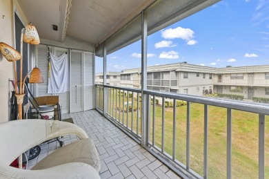 Light and bright corner unit second floor in walking distance to on Kings Point Golf -Flanders Way in Florida - for sale on GolfHomes.com, golf home, golf lot