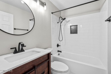 Highly desirable single story condo located in the beautiful on Camarillo Springs Golf Club in California - for sale on GolfHomes.com, golf home, golf lot
