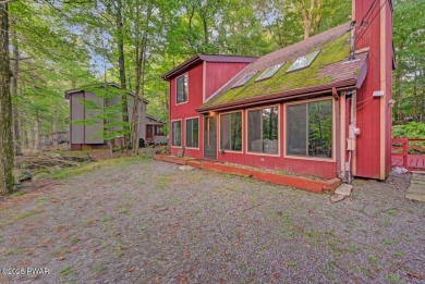 Charming 3-Bedroom, 2-Bath Hideout Home - Perfect Starter on The Hideout Golf in Pennsylvania - for sale on GolfHomes.com, golf home, golf lot