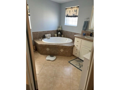 SELLER WILL PAY FIRST YEAR LAND OF LEASE, present rate. Welcome on Savanna Golf Club in Florida - for sale on GolfHomes.com, golf home, golf lot