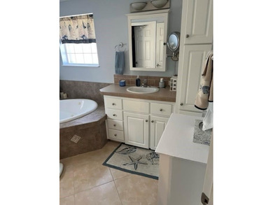 SELLER WILL PAY FIRST YEAR LAND OF LEASE, present rate. Welcome on Savanna Golf Club in Florida - for sale on GolfHomes.com, golf home, golf lot