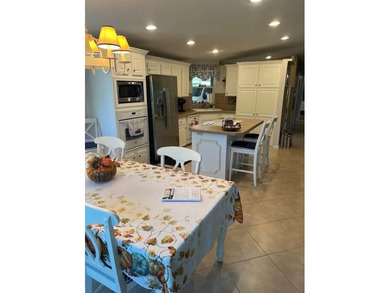 SELLER WILL PAY FIRST YEAR LAND OF LEASE, present rate. Welcome on Savanna Golf Club in Florida - for sale on GolfHomes.com, golf home, golf lot