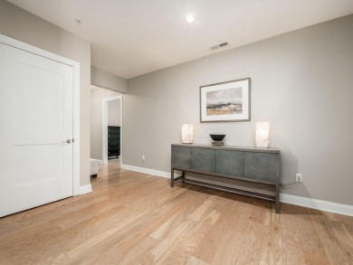 Immaculate and better than new, this 2nd-floor end-unit condo in on Little Turtle Golf Club in Ohio - for sale on GolfHomes.com, golf home, golf lot