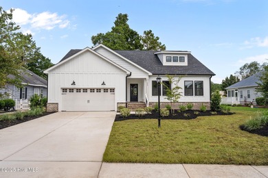 This gorgeous new construction home is MOVE IN READY! 3 bedrooms on Brunswick Plantation and Golf Resorts in North Carolina - for sale on GolfHomes.com, golf home, golf lot
