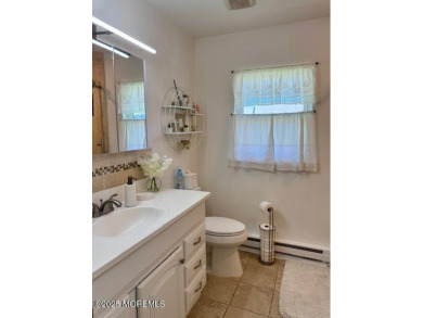 Welcome to this well-maintained Baronet model nestled in the on Greenbriar Woodlands in New Jersey - for sale on GolfHomes.com, golf home, golf lot