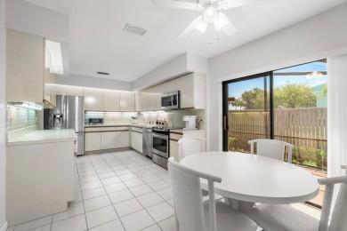 Sun-filled 2-bedroom villa with views of the golf course on Hunters Run Golf and Country Club in Florida - for sale on GolfHomes.com, golf home, golf lot