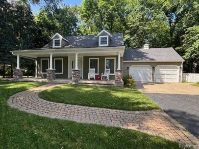 The charm and care given to this home is evident the moment you on Caro Golf Club in Michigan - for sale on GolfHomes.com, golf home, golf lot