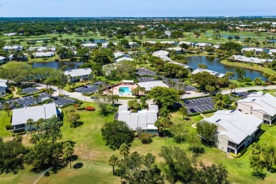 Sun-filled 2-bedroom villa with views of the golf course on Hunters Run Golf and Country Club in Florida - for sale on GolfHomes.com, golf home, golf lot