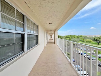 Beautifully updated sixth floor corner unit condo in Palm Aire's on Palm-Aire Country Club and Resort - The Oaks in Florida - for sale on GolfHomes.com, golf home, golf lot