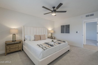 Come and see this freshly remodeled 2 bed, 2 Bath, 2 car garage on Leisure World Country Club in Arizona - for sale on GolfHomes.com, golf home, golf lot