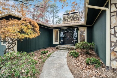 Welcome to this vintage gem in the heart of Tega Cay's peninsula on Tega Cay Golf Club in South Carolina - for sale on GolfHomes.com, golf home, golf lot