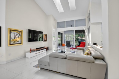 Experience luxury in this renovated 2nd-floor penthouse located on Broken Sound Golf and Club  in Florida - for sale on GolfHomes.com, golf home, golf lot