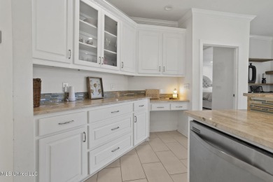 Beautiful 3-bedroom, 2-bathroom home perfectly positioned on the on Colonial Country Club Deerfield in Mississippi - for sale on GolfHomes.com, golf home, golf lot