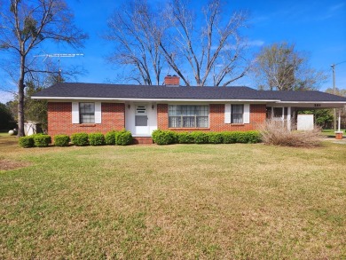 This Precious Brick home sits on 1.5 acres of flat land with on Meadow Links At George T. Bagby in Georgia - for sale on GolfHomes.com, golf home, golf lot