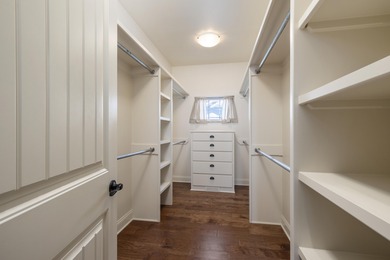 Located in the San Poppi Millwood golf community. This 4 bed, 2 on Millwood Golf and Racquet Club in Missouri - for sale on GolfHomes.com, golf home, golf lot