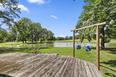 Beautiful 3-bedroom, 2-bathroom home perfectly positioned on the on Colonial Country Club Deerfield in Mississippi - for sale on GolfHomes.com, golf home, golf lot