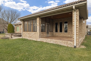 Located in the San Poppi Millwood golf community. This 4 bed, 2 on Millwood Golf and Racquet Club in Missouri - for sale on GolfHomes.com, golf home, golf lot