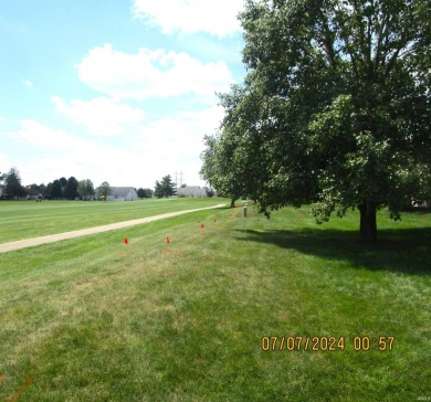 2 bedroom, 2.5 baths located on the 13th hole fairway of the on Cross Creek Golf Club in Indiana - for sale on GolfHomes.com, golf home, golf lot