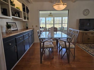 LAND-OWNED two-bedroom, two-bath home available in Zellwood on Zellwood Station Country Club in Florida - for sale on GolfHomes.com, golf home, golf lot