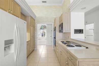 One or more photo(s) has been virtually staged. Welcome Home on Boca Royale Golf and Country Club in Florida - for sale on GolfHomes.com, golf home, golf lot