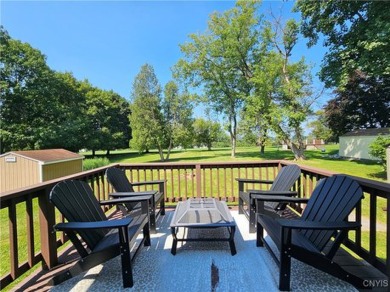 Updated and meticulously maintained ranch home featuring 3 on Twin Ponds Golf and Country Club in New York - for sale on GolfHomes.com, golf home, golf lot