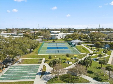 Welcome to your opportunity to own a rare 3 bedroom, corner unit on On Top Of The World Golf Course in Florida - for sale on GolfHomes.com, golf home, golf lot