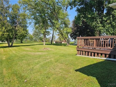 Updated and meticulously maintained ranch home featuring 3 on Twin Ponds Golf and Country Club in New York - for sale on GolfHomes.com, golf home, golf lot