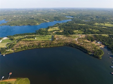 Tucked away in a cove, Lot 17 aka Oak Cove N. is quiet and on Twisted Oaks Golf Club in Texas - for sale on GolfHomes.com, golf home, golf lot