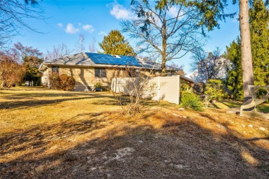 Welcome to your future home in scenic Crab Meadow! This mint on Crab Meadow Golf Course in New York - for sale on GolfHomes.com, golf home, golf lot