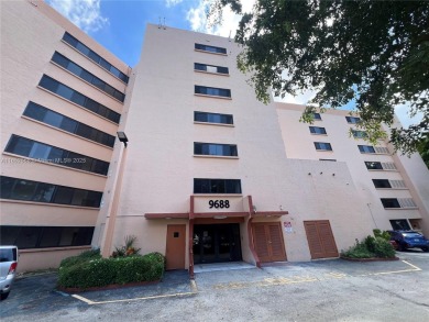 1BR/1BA condo on Fontainebleau Blvd. 5th floor unit with tile on Fontainebleau Golf Course in Florida - for sale on GolfHomes.com, golf home, golf lot