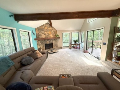 Spacious  Elegant Home in Prime North Fulton Location!
Welcome on Rivermont Golf and Country Club in Georgia - for sale on GolfHomes.com, golf home, golf lot