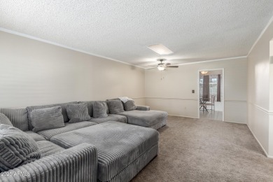 WELCOME HOME to this beautiful end-unit home! Boasting  2BR & 1 on Sun City Lakes West and East in Arizona - for sale on GolfHomes.com, golf home, golf lot