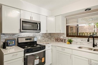 STUNNING DREAM HOME! Custom built for the family that loves to on Riverview Highlands Golf Club  in Michigan - for sale on GolfHomes.com, golf home, golf lot
