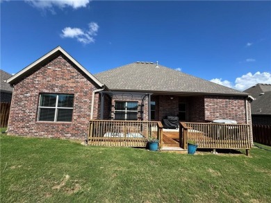 Come home to the versatility of this open and split floor plan on Stonebridge Meadows Golf Club in Arkansas - for sale on GolfHomes.com, golf home, golf lot