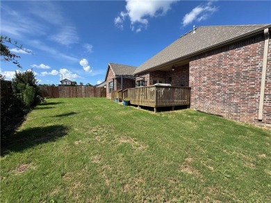 Come home to the versatility of this open and split floor plan on Stonebridge Meadows Golf Club in Arkansas - for sale on GolfHomes.com, golf home, golf lot